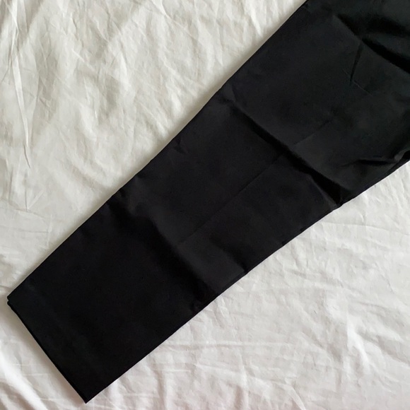 Willow & Thread Black Cropped Pants - Picture 3 of 8